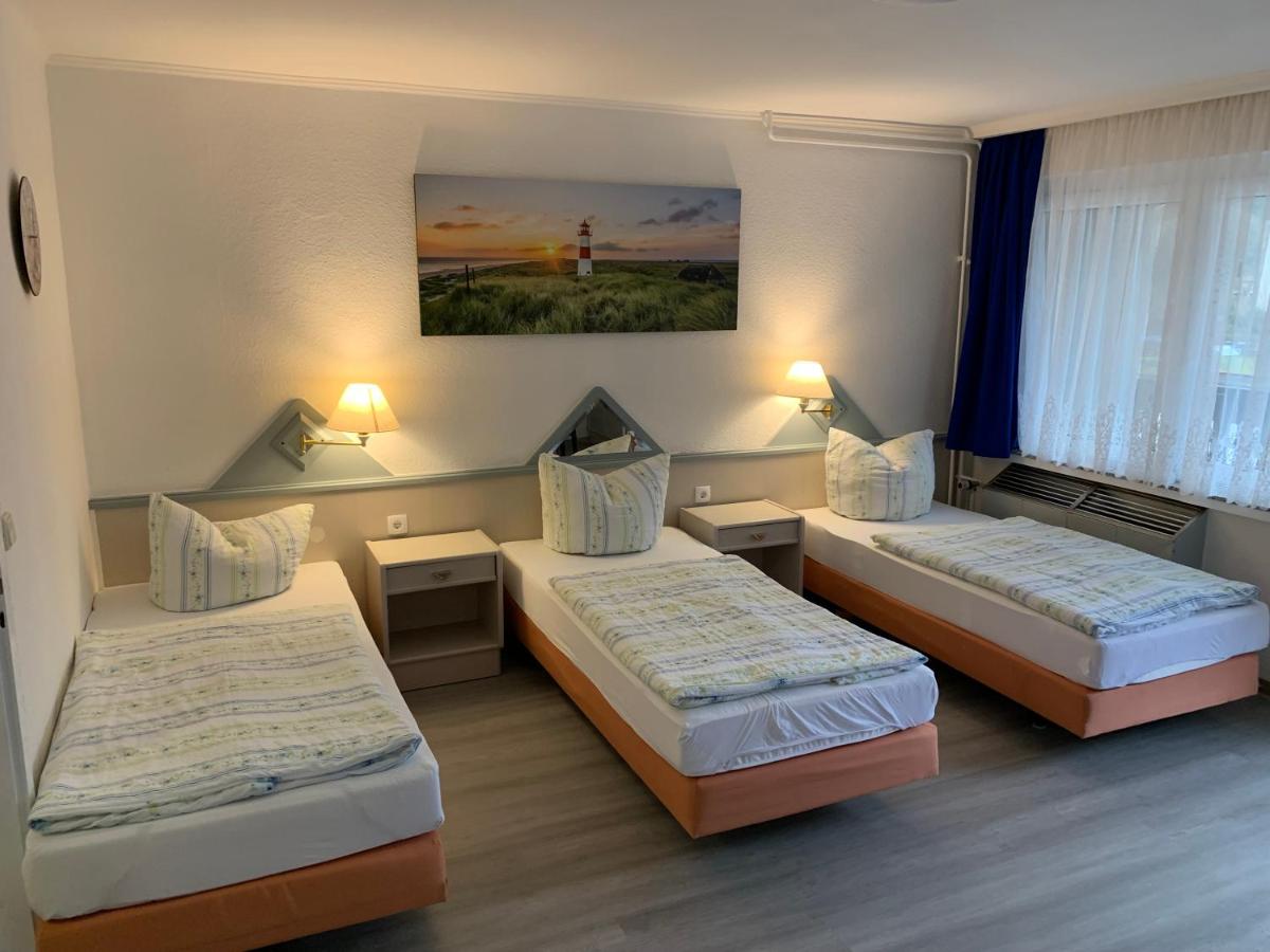 One-Bedroom Apartment with Balcony and Mountain View  