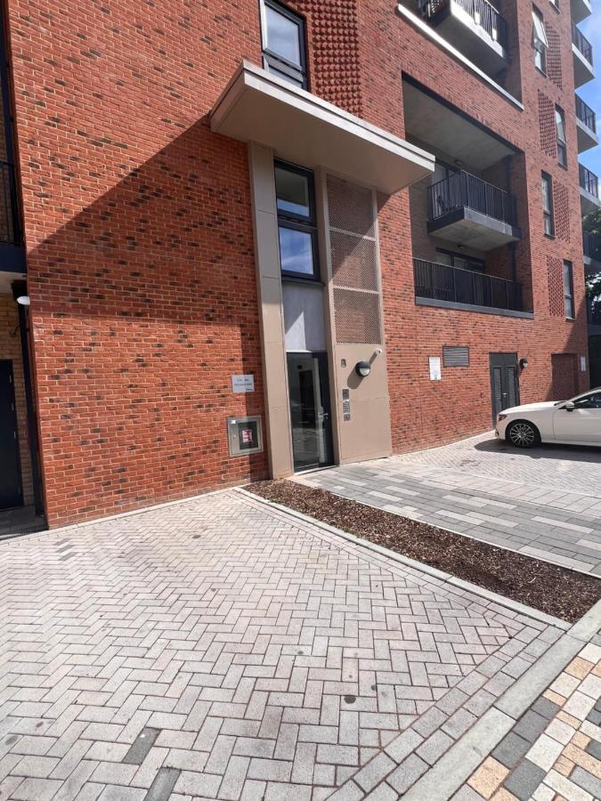 Reduced price - NewBuilt 3 Large Bedroom in Dartford City Center - B&B Dartford