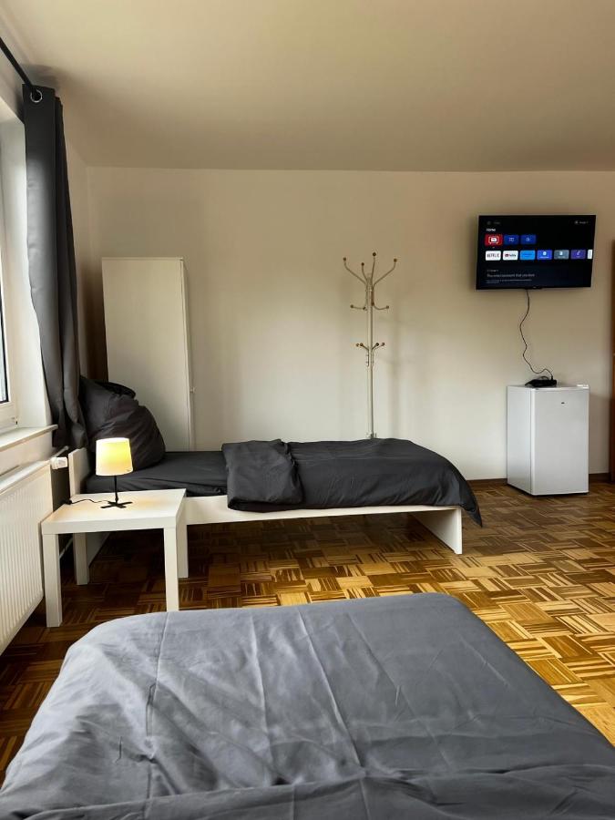 Moderne Monteursunterkunft 7 Personen direkt in Kiel - Ferienwohnung Kiel