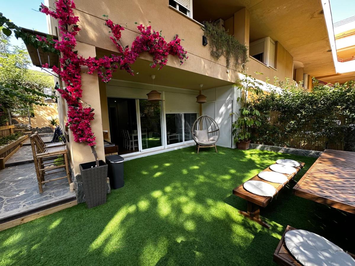 BASTINAZO ALOHADREAM - PREMIUM - Dúplex Lujo Recién Reformado con Jardín, Piscina, Parking, Aire Acondicionado - Los Caños de Meca - 50m playa - B&B Los Caños de Meca