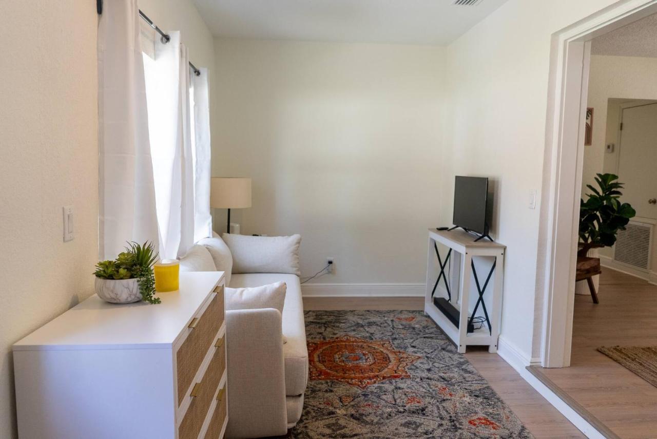 Downtown Mount Dora Hideaway - B&B Mt. Dora