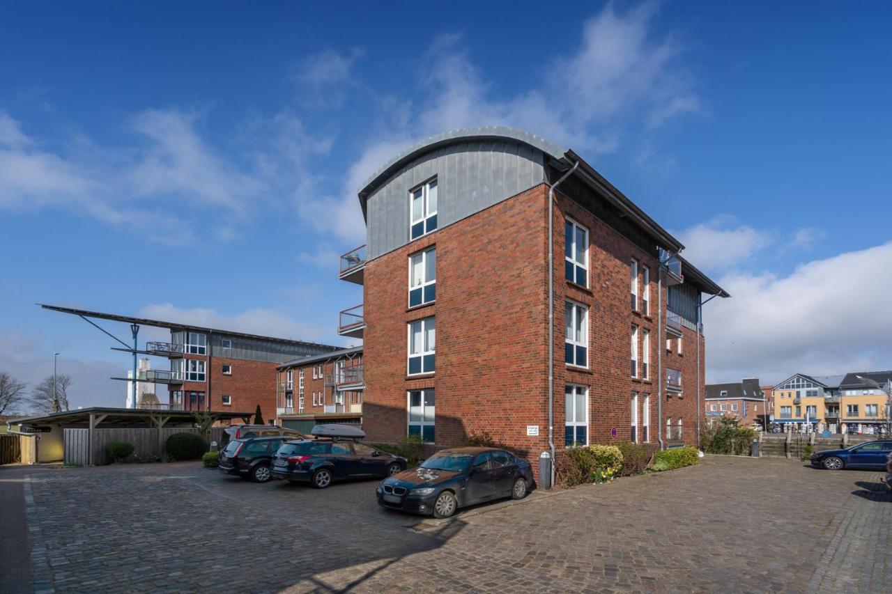 Anker Mal Kaimauer - Ferienwohnung Husum