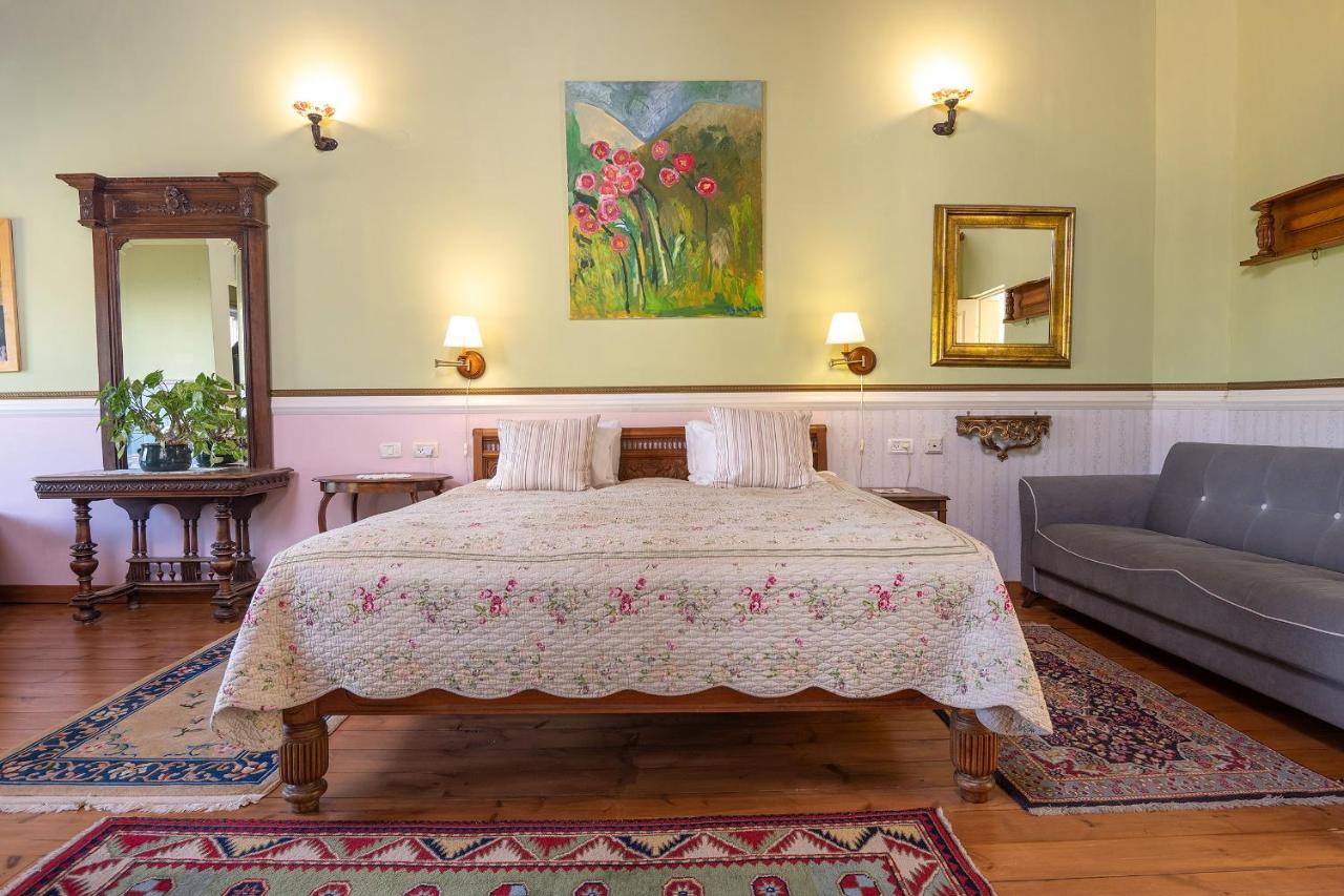 Suite with Spa Bath