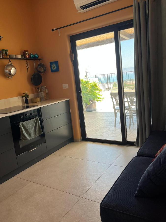 Tirza's Place - Bed and Breakfast Livnim