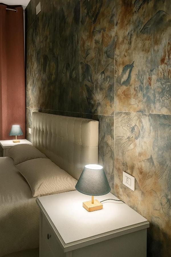 Doppelzimmer mit Whirlpool-Badewanne