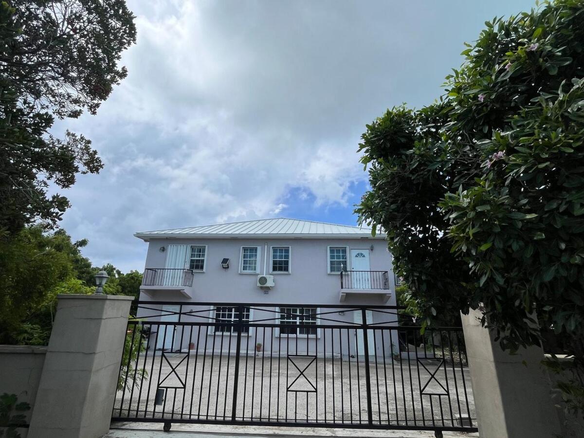 3-bedrooms Suite Next to Grace Bay - B&B Providenciales