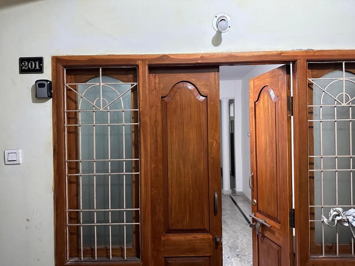 3BHK AC at RKbeach Novotel road - B&B Visakhapatnam