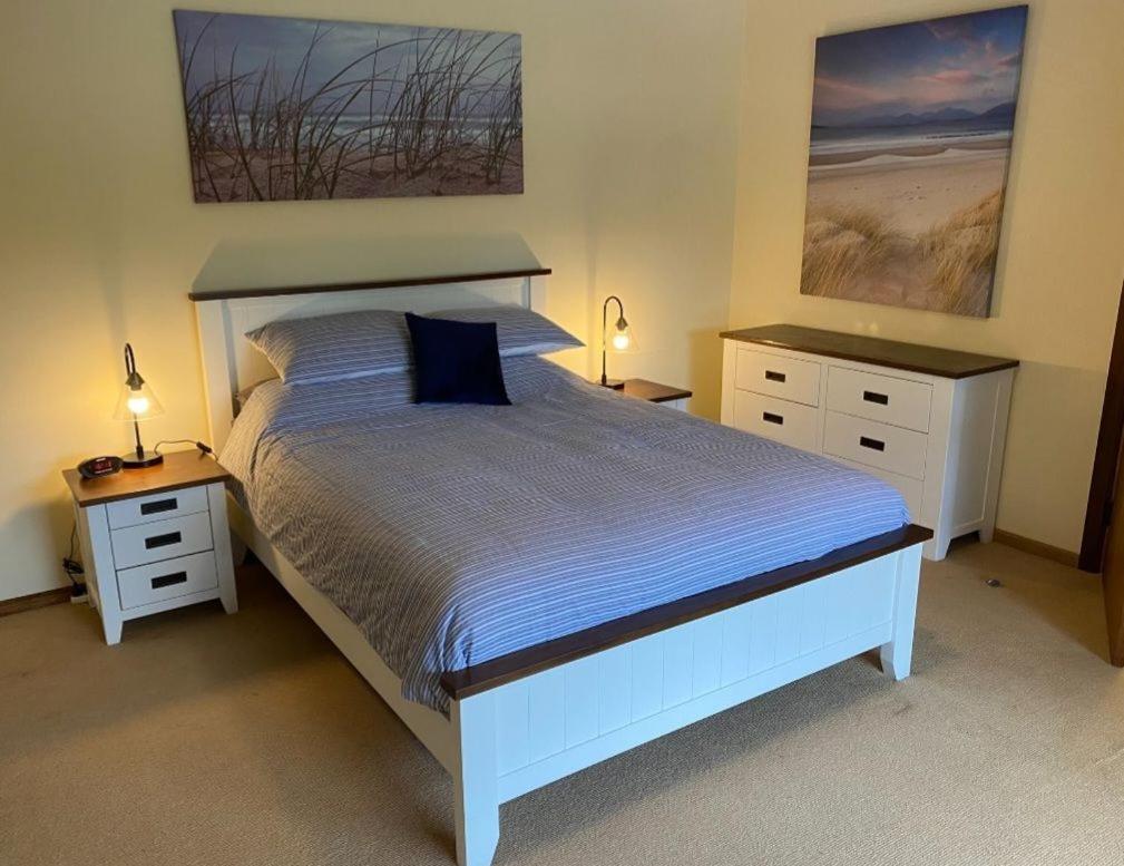 Picture Paradise with sea views - B&B Kingscote