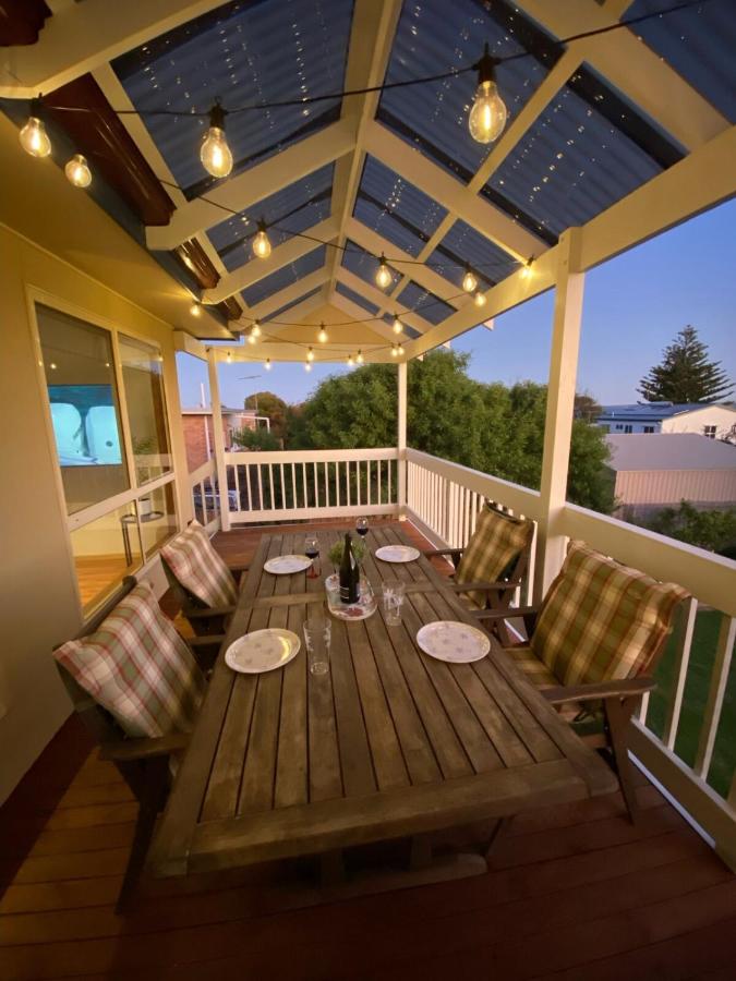 Picture Paradise with sea views - B&B Kingscote