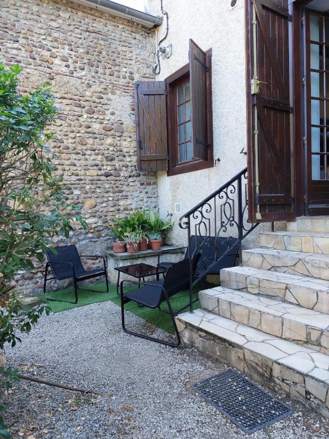 Maison 4 étoiles, centre Monein, 4 chambres, extérieur , jusqu'à 8 pers - Chambres d’hôtes Monein