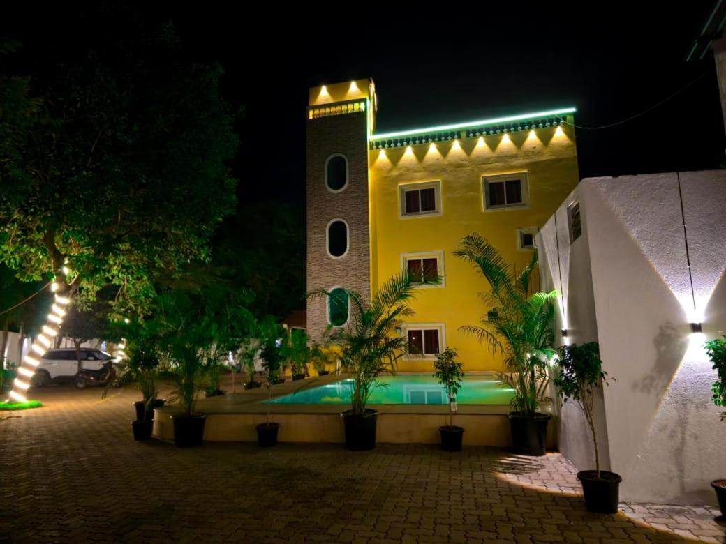 Savera Beach walk Stay - B&B Kalabam