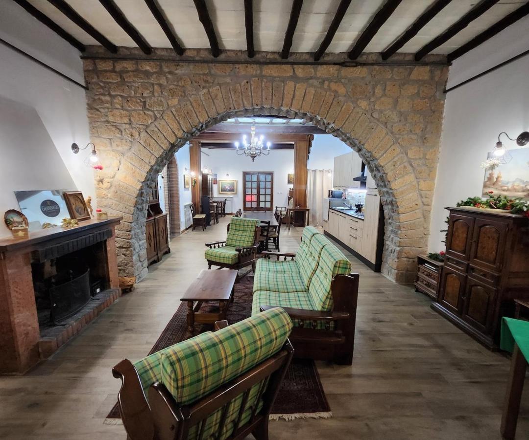 Ground Floor Apartment con 2 camere da letto - Bed and Breakfast Genazzano