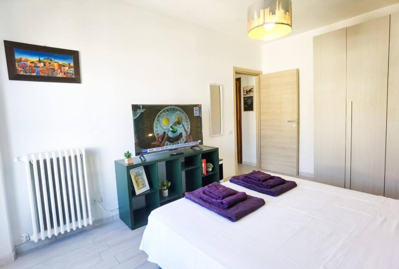 Davide Host Level 13 Ciny - B&B Cinisello Balsamo