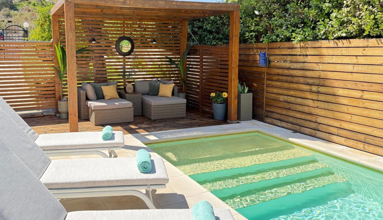 Chania Elite Homes, Enjoy a Chic Oasis by the heated Pool - B&B Kounoupidianá