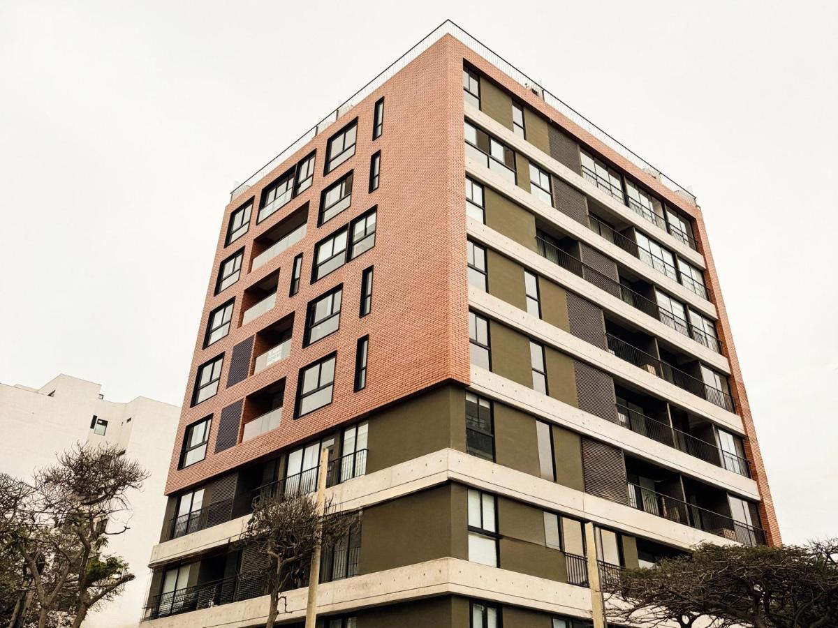 New 2D gym-grill Miraflores 1 block Malecón - Chambres d’hôtes Lima