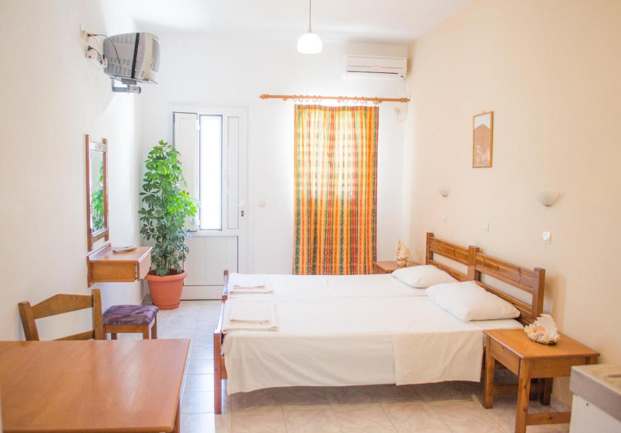 Studio (1 Adult)
