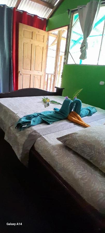 Chambre Triple avec Salle de Bains