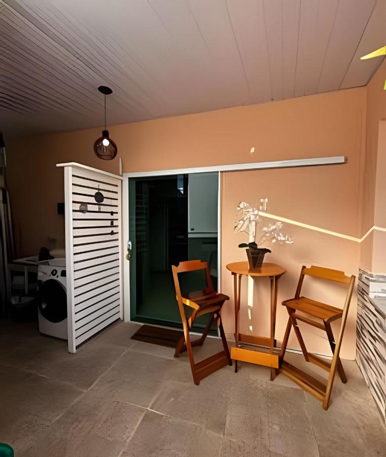 Apartamento Central Confortavel com WiFi Rapido e Lava Seca - Bed and Breakfast Nova Friburgo
