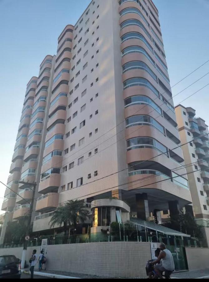 Onda76 Ap temporada Praia Grande Beira Mar churrasqueira carvão - B&B Praia Grande