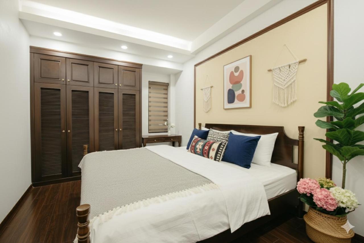 Two-Bedroom Deluxe Apartment with Balcony