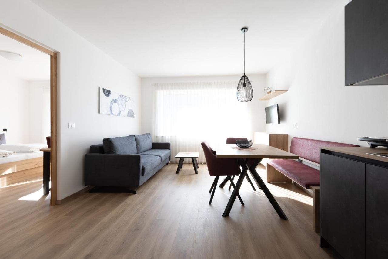 Superior One-Bedroom Apartment with Balcony