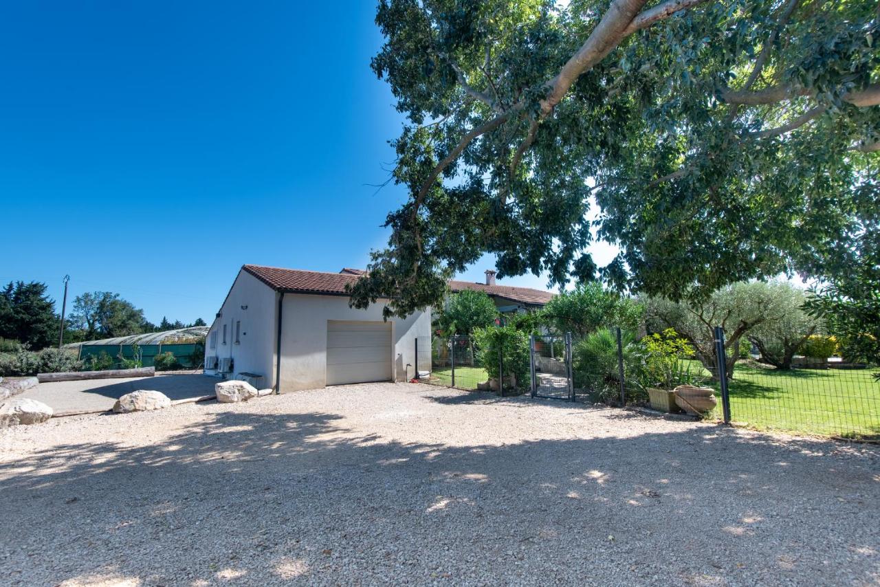 Villa l'ESTEL en campagne avec piscine privée proche Arles et Avignon - B&B Tarascon