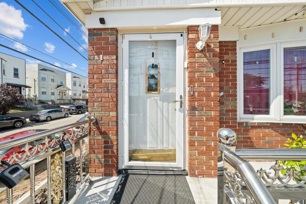 Stylish Apt - 3 min walk - Train to NYC - Chambres d'hôtes Bayonne