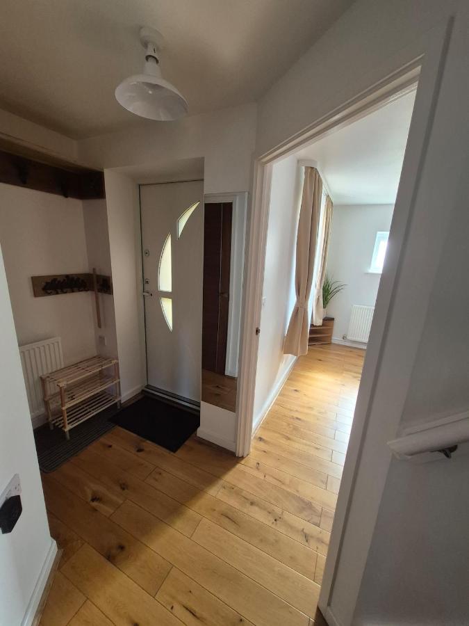 Stylish 3 Bedroom House, Perfect for Families and Groups - Chambres d'hôtes Kingston-upon-Hull
