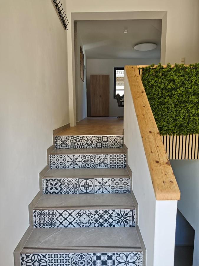 Waldoase im Nationalpark Eifel für 7 Gäste und max 2 Hunde in 1A Lage - B&B Schleiden