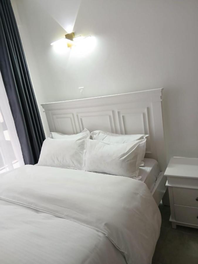 Modern One Bedroom Near TRM Mall Roysambu Lift Free Parking Netflix - Chambres d'hôtes Nairobi