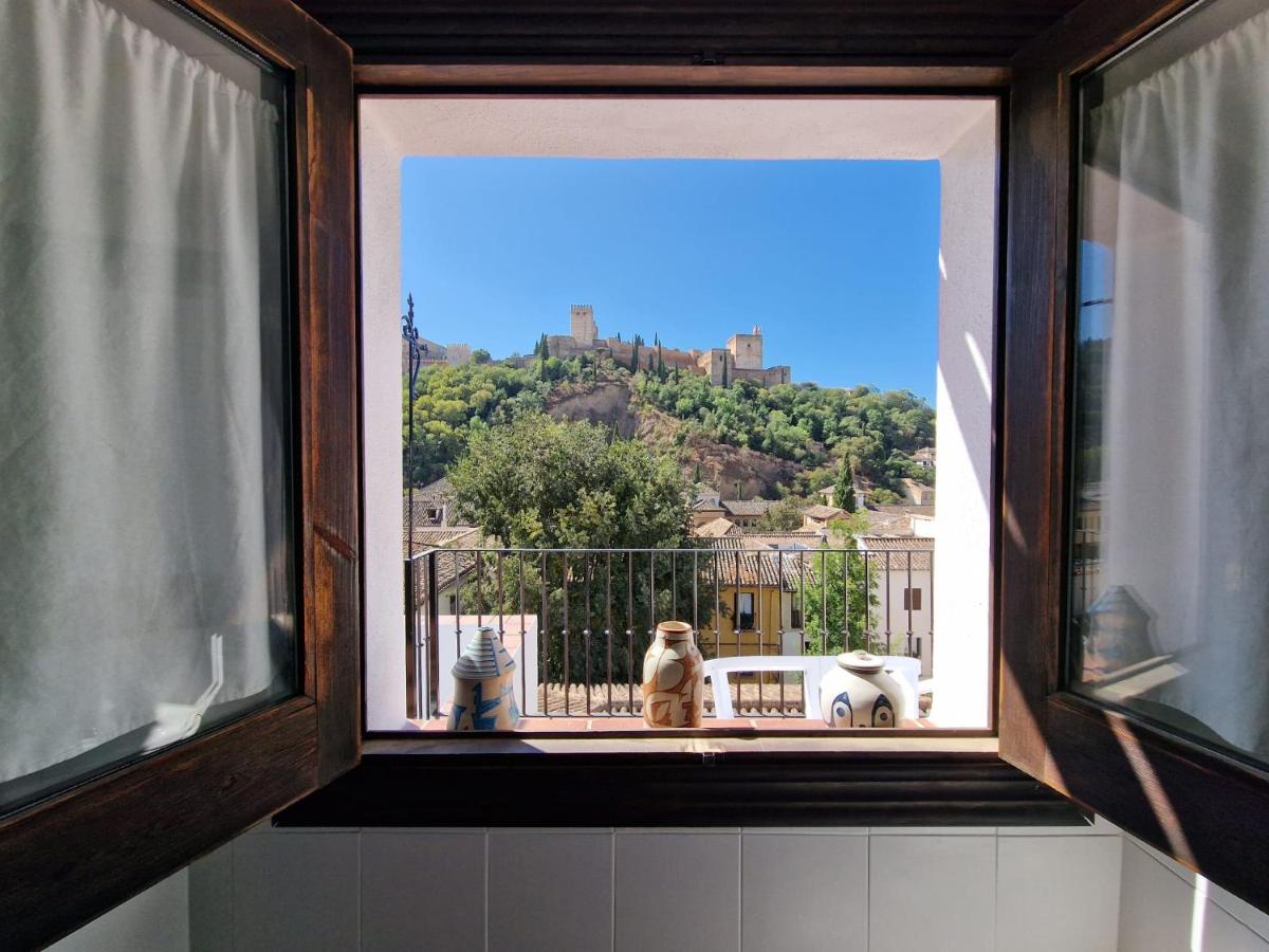 Penthouse Apartment with Alhambra view