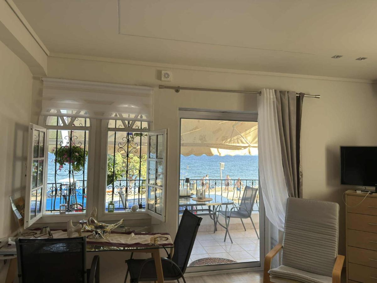 Maya Bay Luxury Apartment - B&B Kalýves Polygýrou