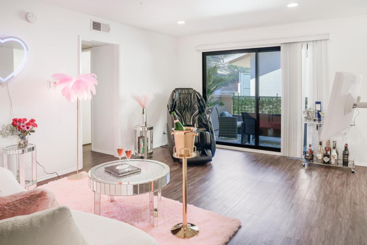 Luxury Pool View Spa Suite-Massage Chair-Steam Sauna-Welcome Champagne ! - B&B Westlake Village