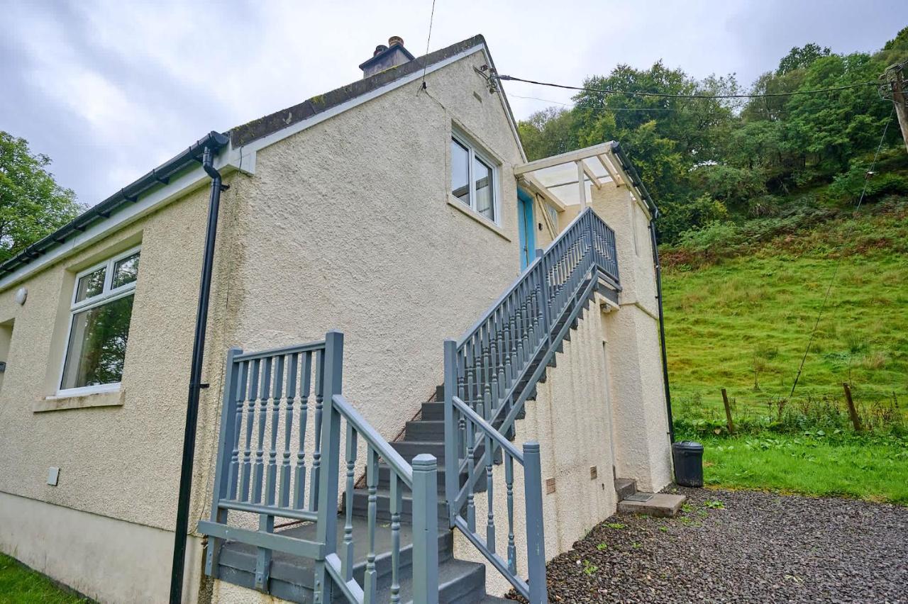 Rural 1-Bed Retreat at Stunning Raera Farm - Chambres d'hôtes Kilninver