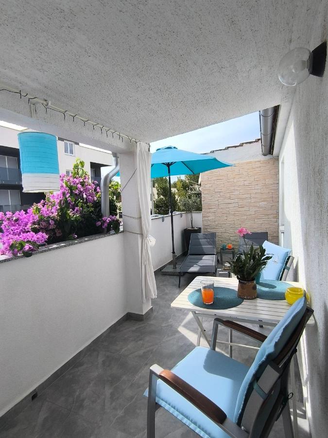 Apartman Legac 1 Nin - Bed and Breakfast Nin