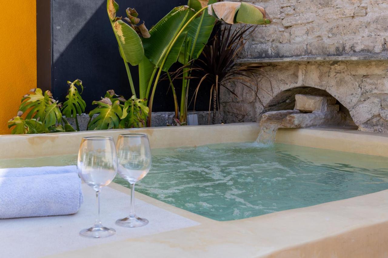 Exquisite 2BR modern village house w private pool - B&B Ágios Týchon