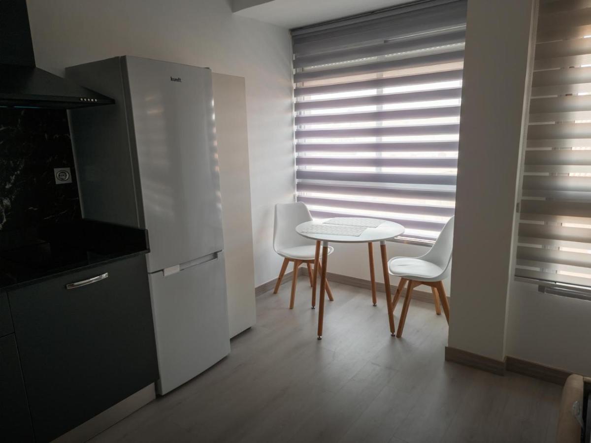 One-Bedroom Deluxe Apartment