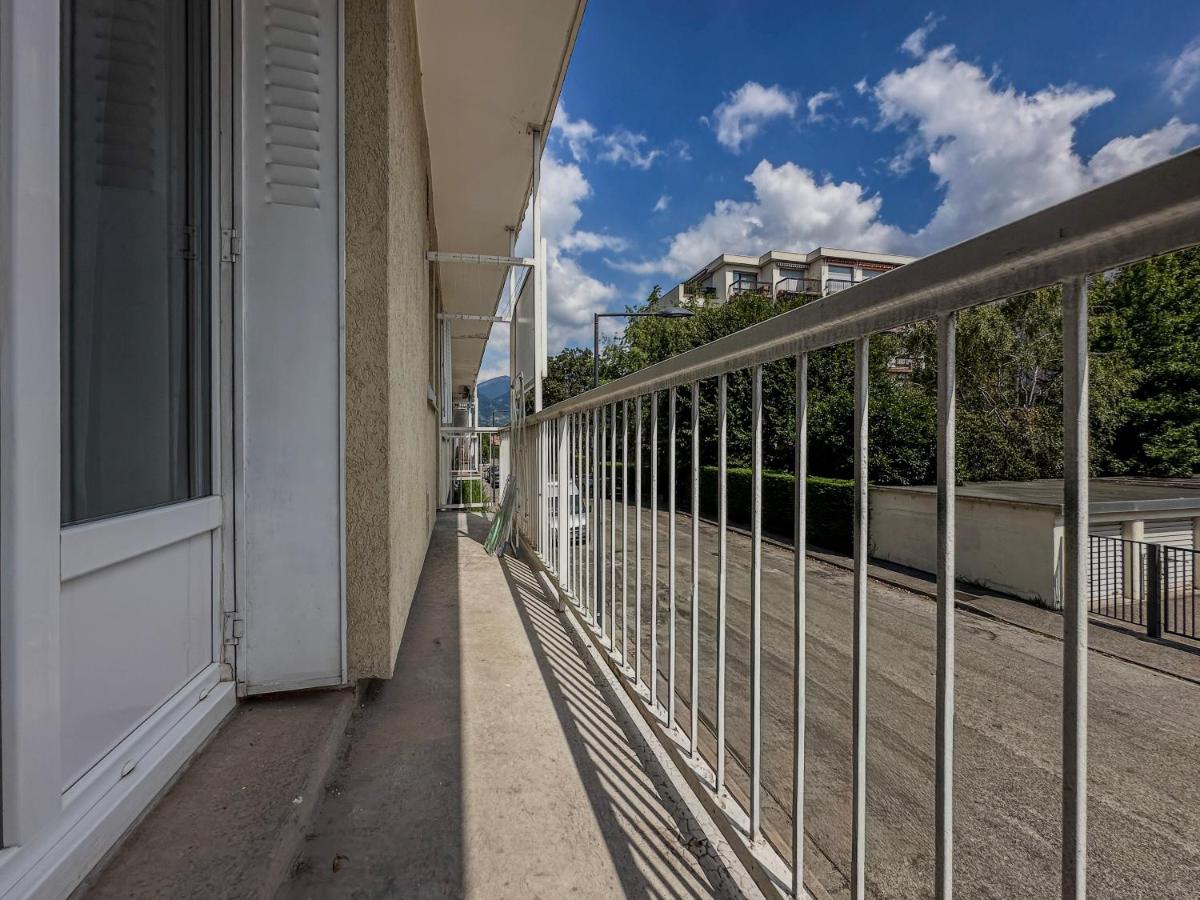 Le Perrin - Parc Paul Mistral - Stade des Alpes - B&B Grenoble