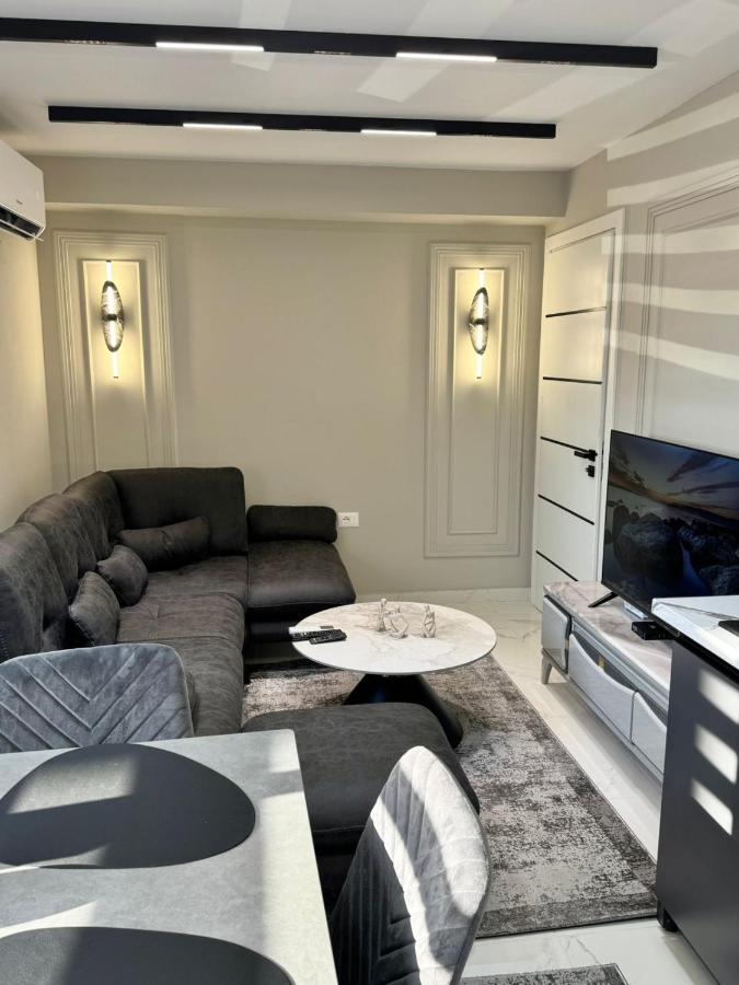 Luxe Apartament Shkoder 2 - B&B Scutari