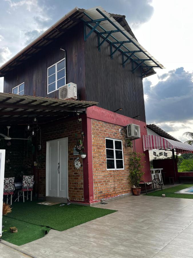 Homestay Kasih Alza Private Swimming Pool View Sawah Padi - B&B Malacca