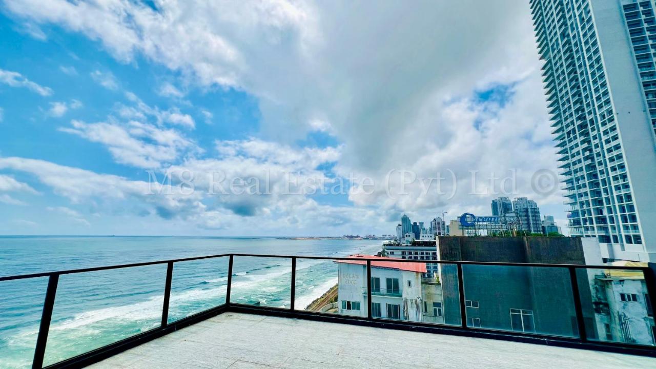 Beachfront Colombo 03 Bed Apartment - Ferienwohnung Colombo