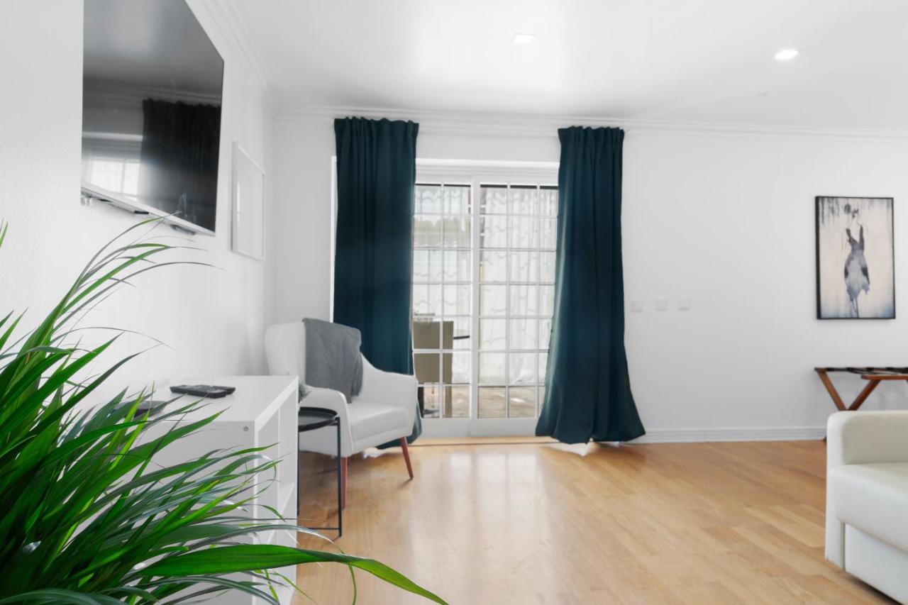 Studio with Balcony
