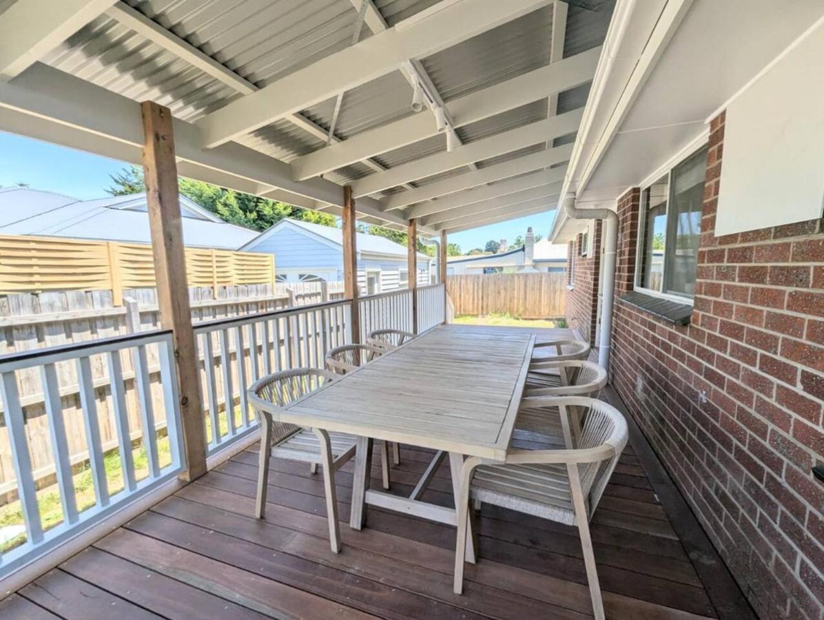 Gwendoline Cottage, Pets, Main St. Station - B&B Mooroolbark