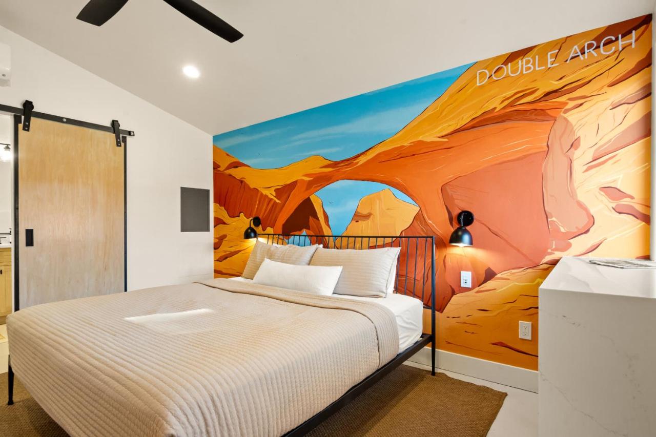 Downtown Kokopelli #1- Newly Remodeled Stylish Studio - Chambres d'hôtes Moab
