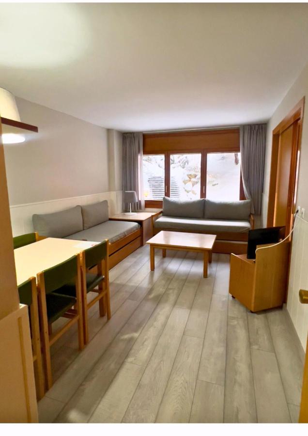 Baqueira-beret - apartament Solneu a pie de pistas - B&B Baqueira-Beret