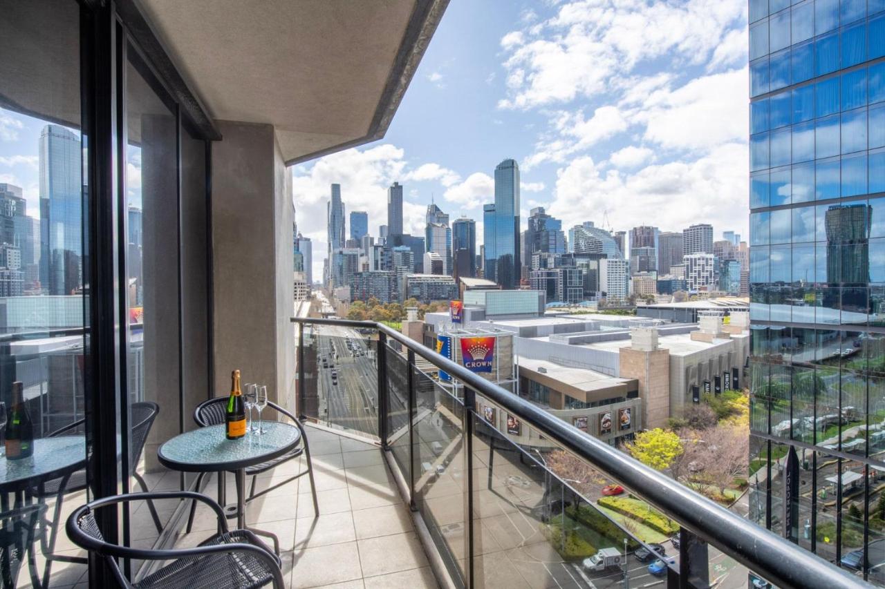 Aurora Residence - Free Parking and Pool - Chambres d'hôtes Melbourne