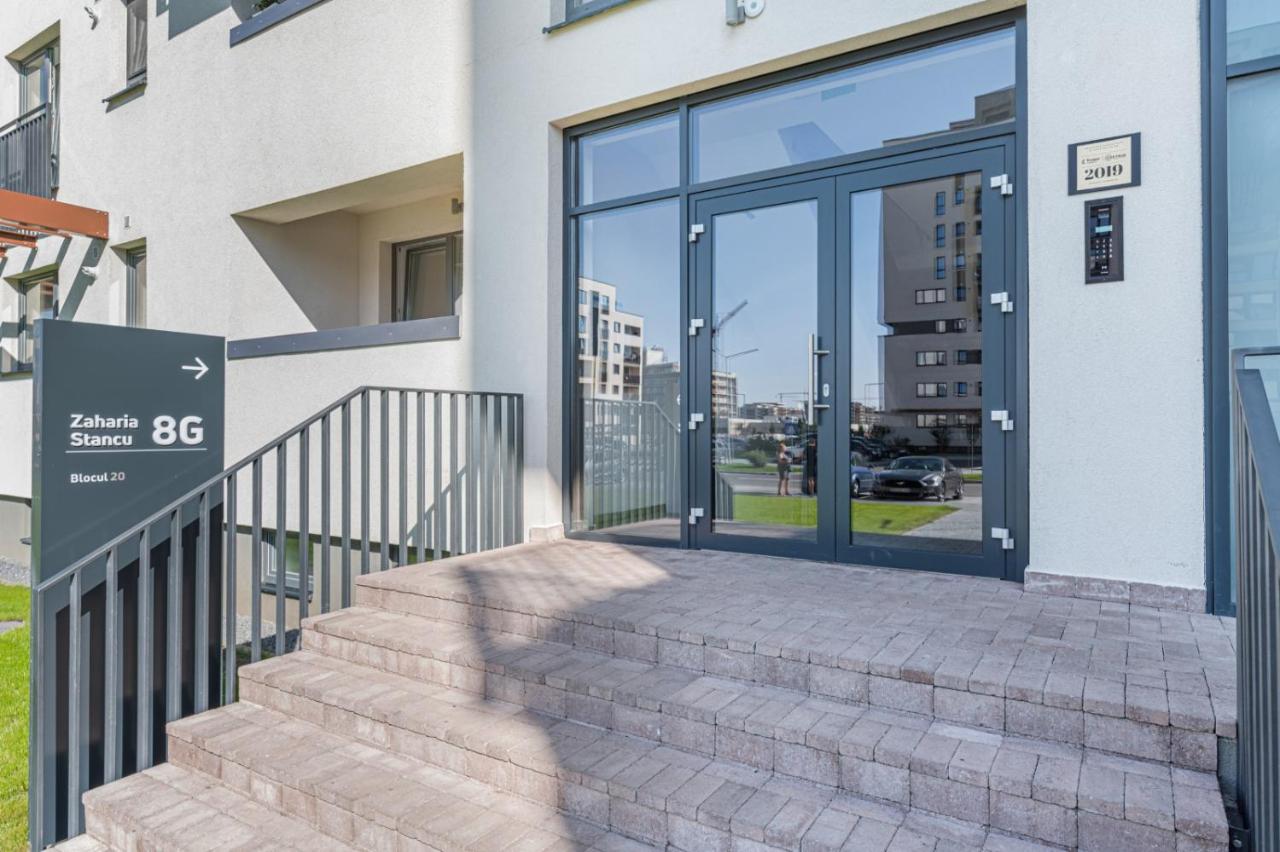 Ella Apartament Coresi-Free private parking - B&B Braşov
