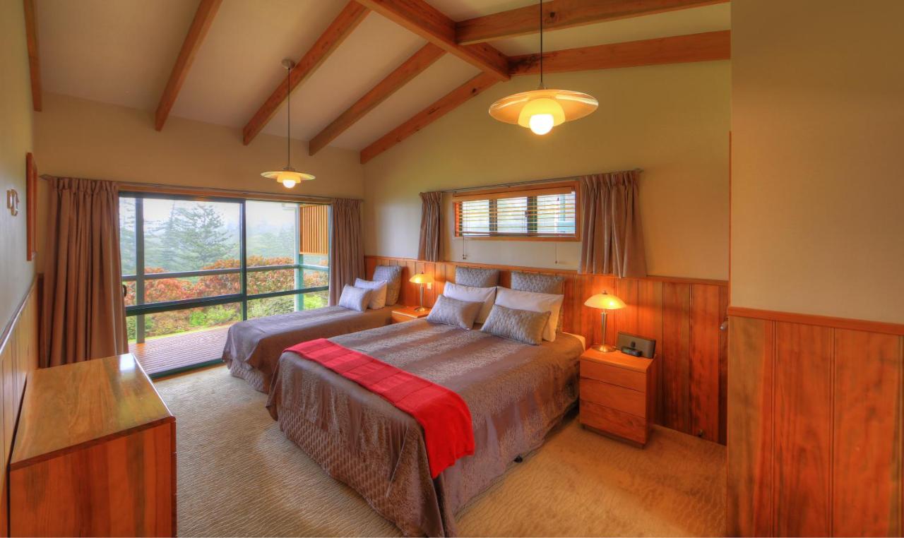 Luxury One-Bedroom Apartment