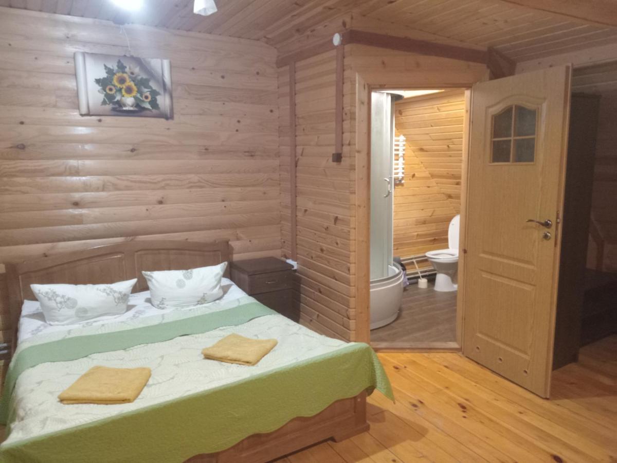 Готель садиба ЗАТИШОК - B&B Strilbychi