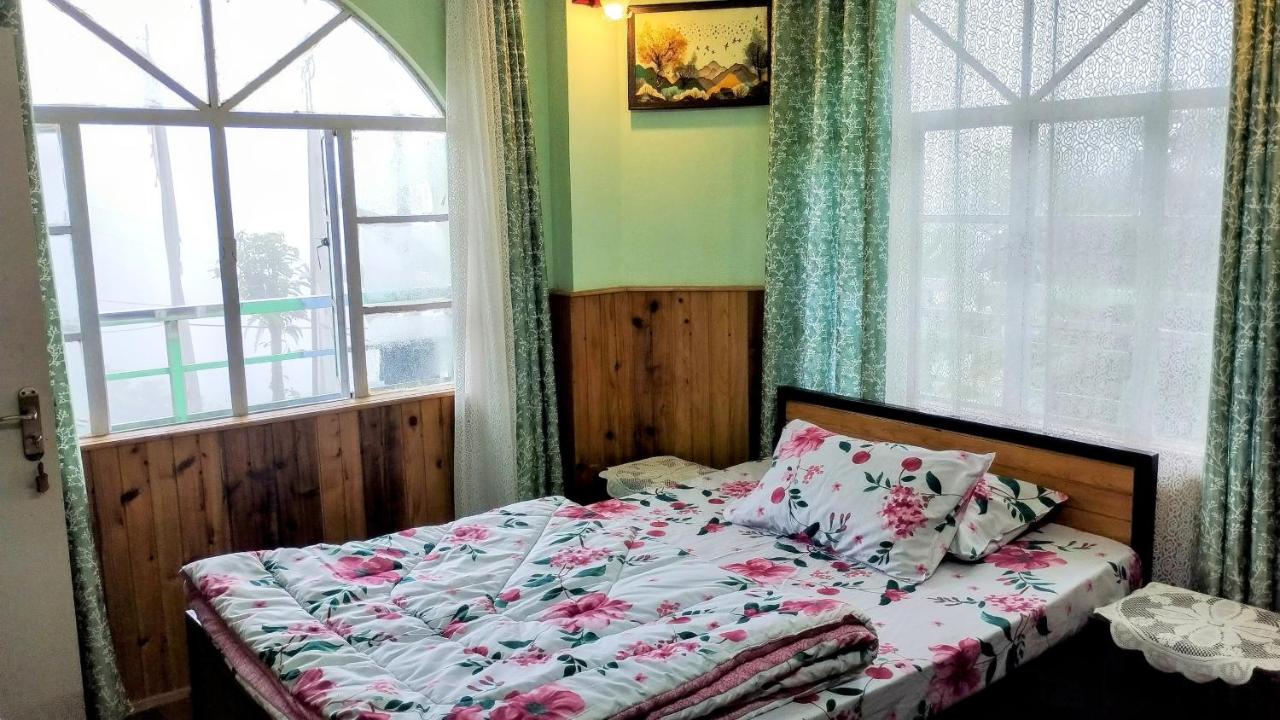 Familiekamer met Uitzicht op de Bergen